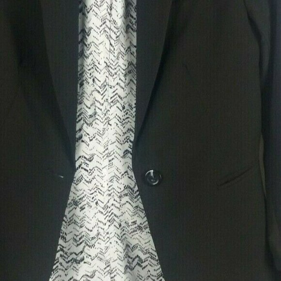 Savile Row London Black Blazer Womens Size Small Soft Polyester Jacket - Picture 3 of 9